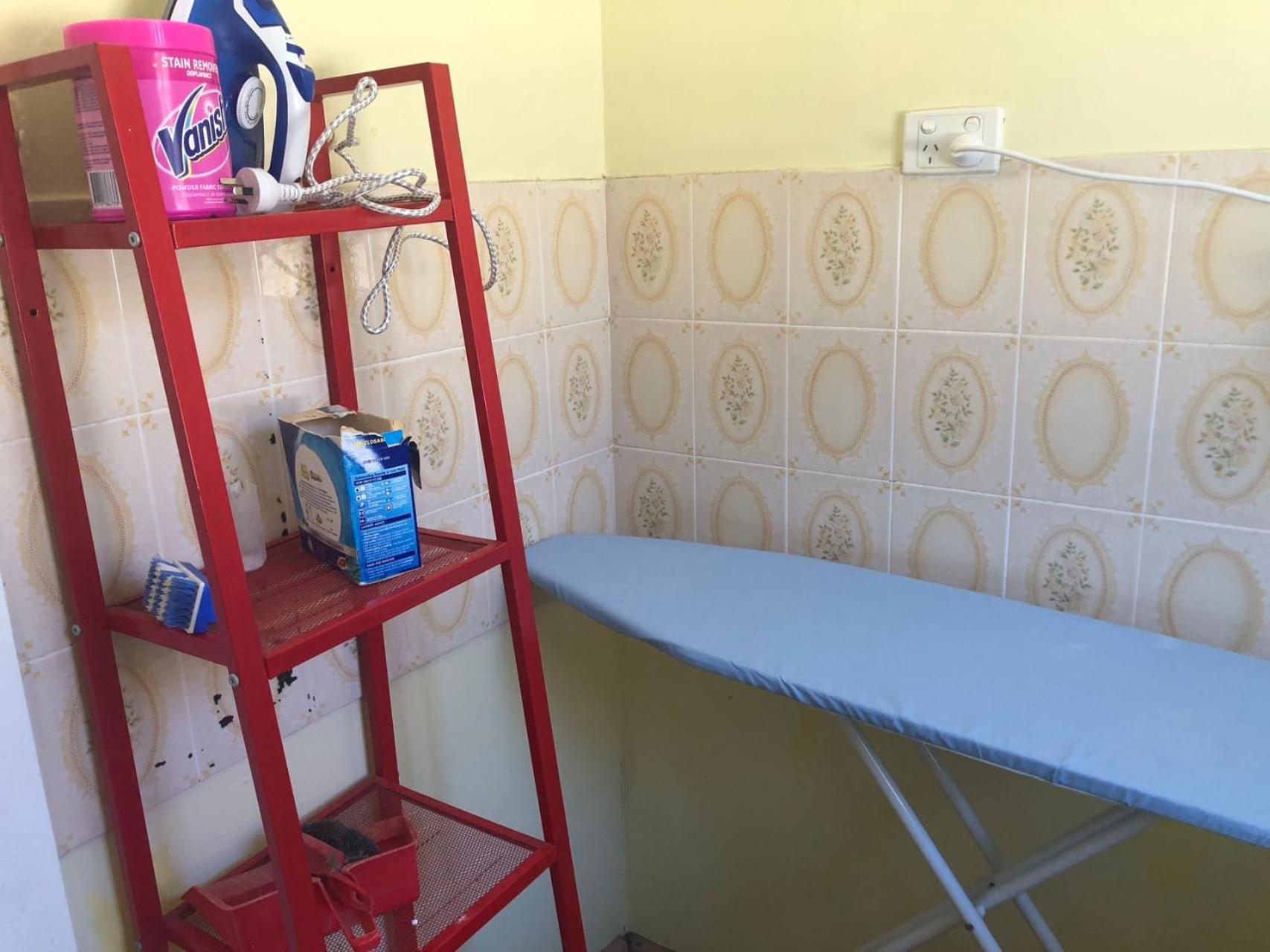 A Single Room Near The Railway Station Ville de Ville de Melbourne Extérieur photo